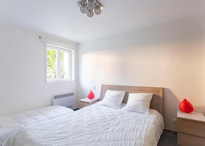 Апартаменты Savane *